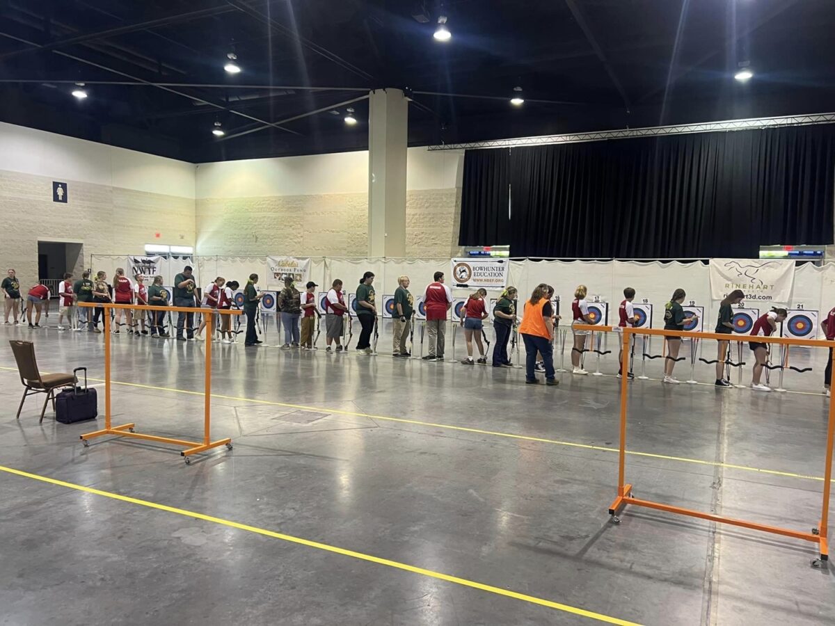 Eagles, Knights qualify for archery state