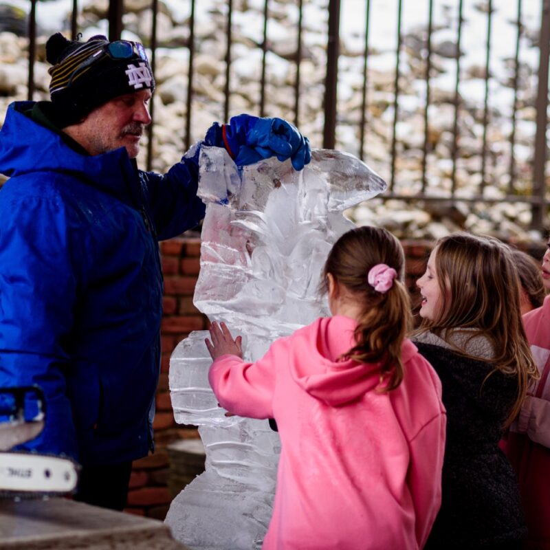 Photos: Ice flies as carvers create art, smiles