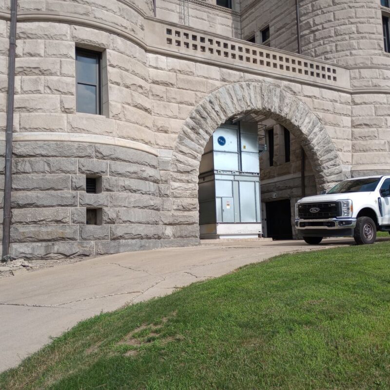 Up-and-down elevator project gets another chance