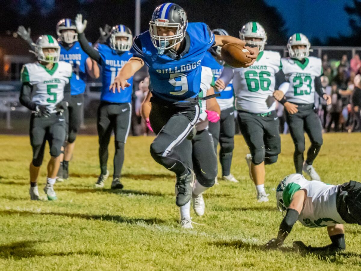 Late Tiger touchdown sinks Bulldogs