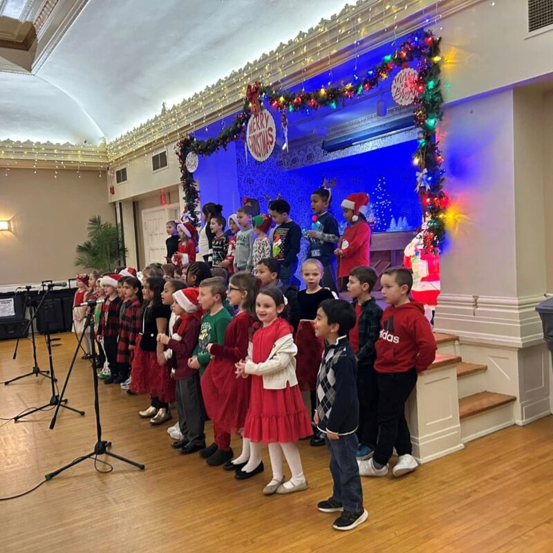 Radio variety show to bring holiday cheer