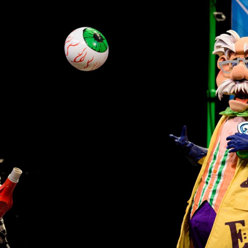 PHOTOS: Gizmo puts on Fun and Science Show