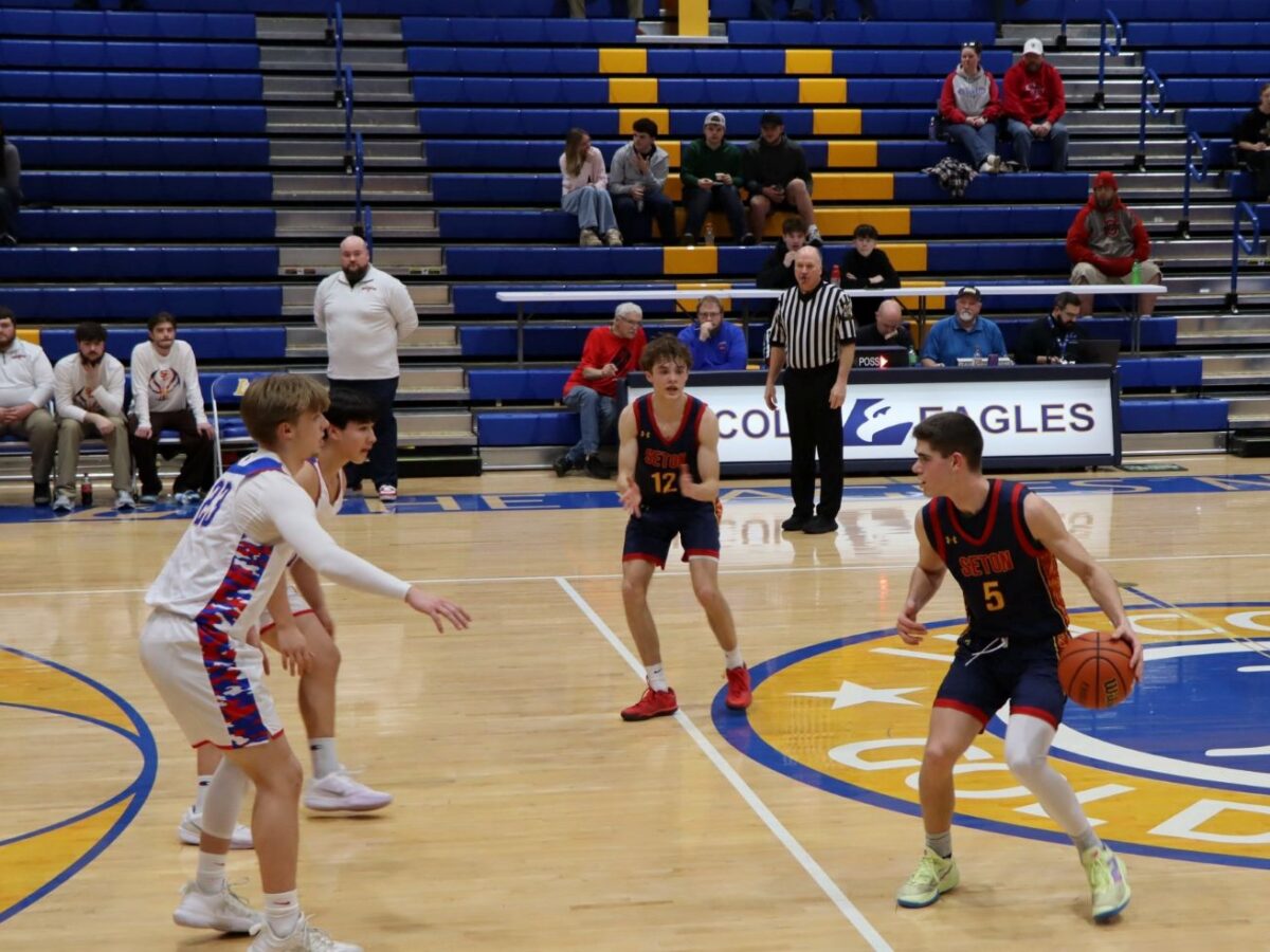 Indians’ late comeback eliminates Cards 