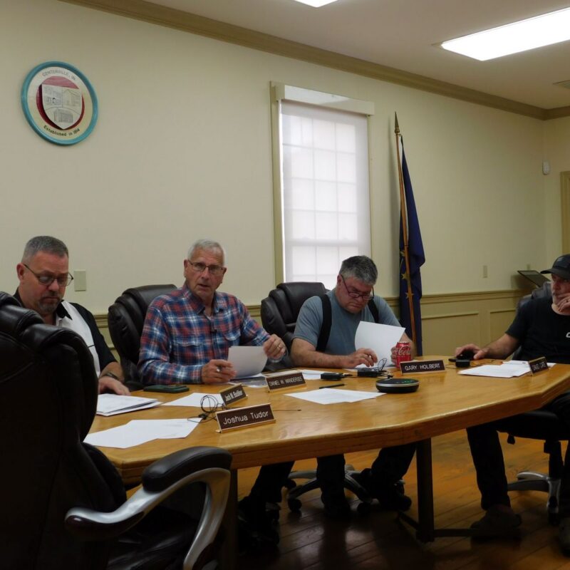 Centerville weighs needs for financial advice