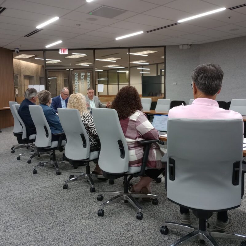 Commissioners stick with current health insurance provider