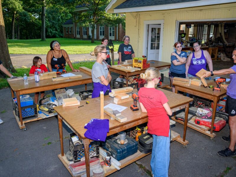 PHOTOS: Women power up to build and bond