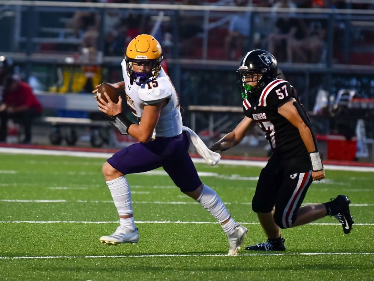 Tigers strike early, pummel Panthers 34-14
