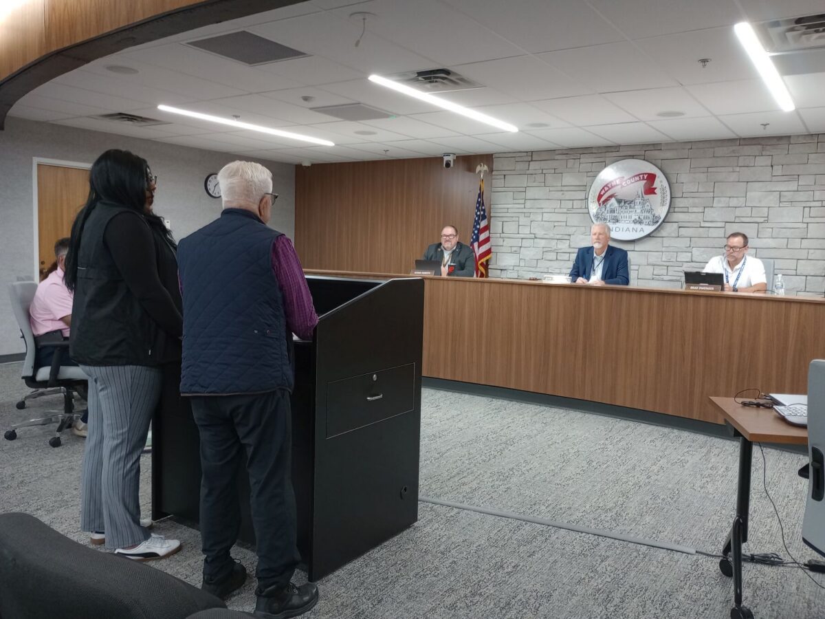 FEMA representatives visit commissioners