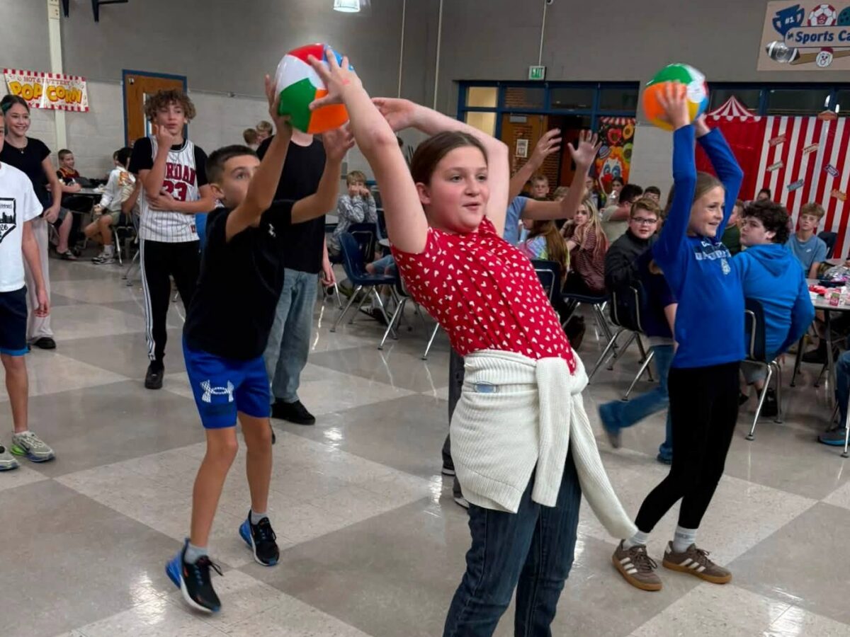 Teachers, school district reach agreement
