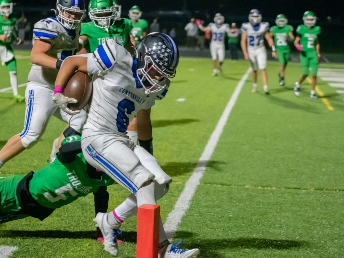 Bulldogs run winning streak to 3 games