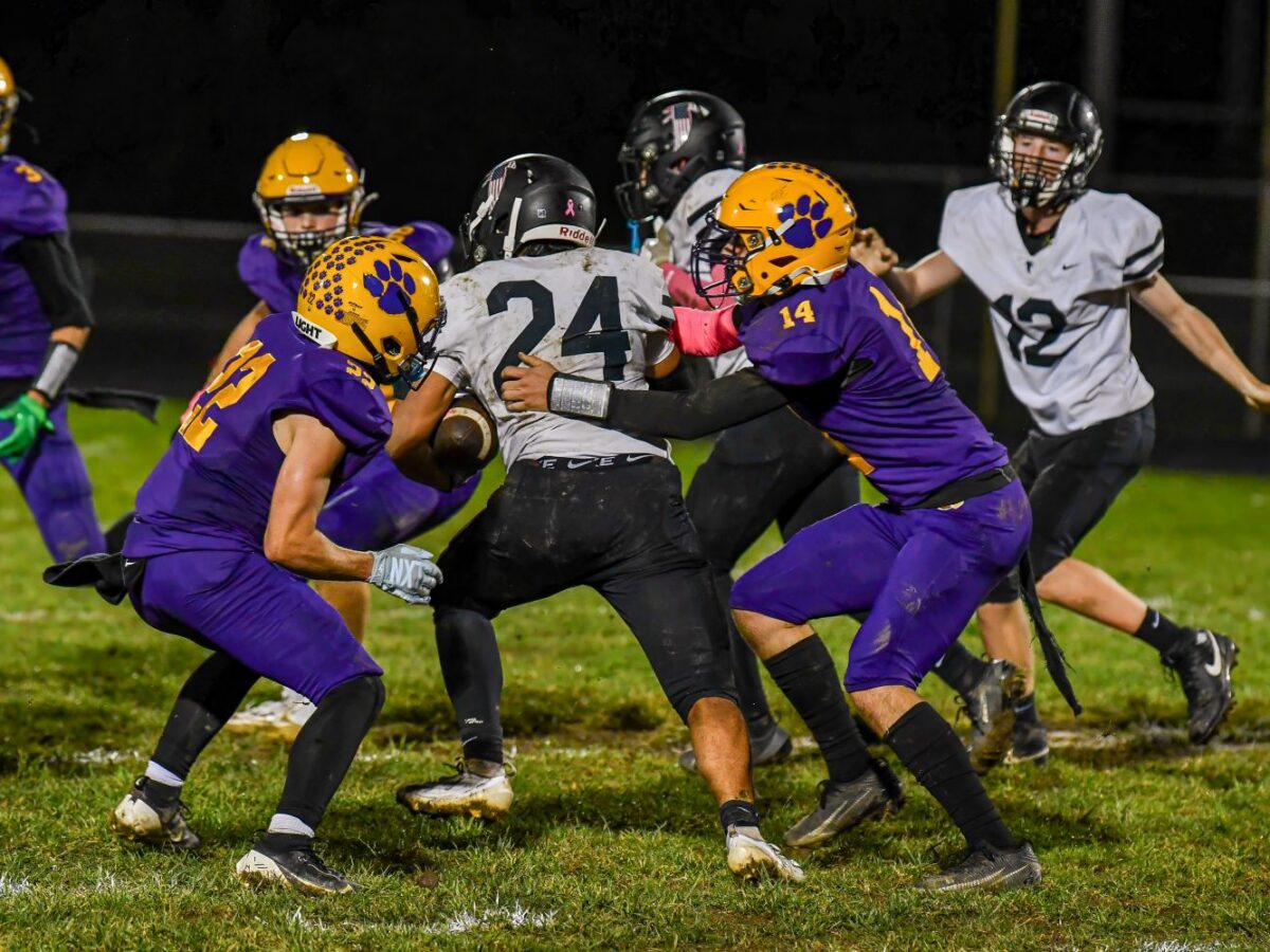 Tigers clinch tie for TEC title with win over Winchester
