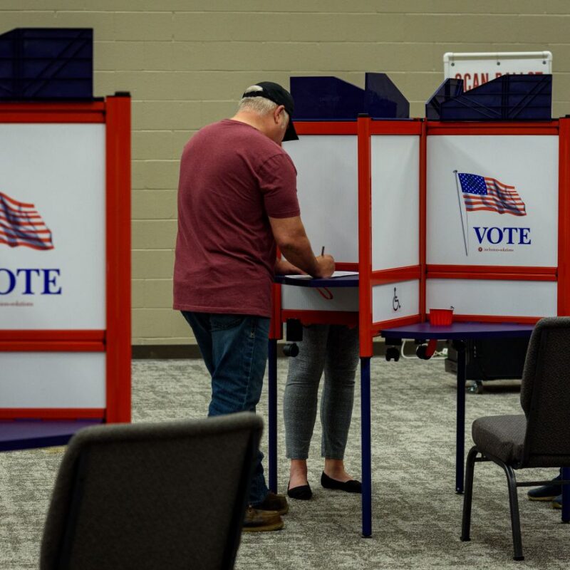 Voting begins at courthouse